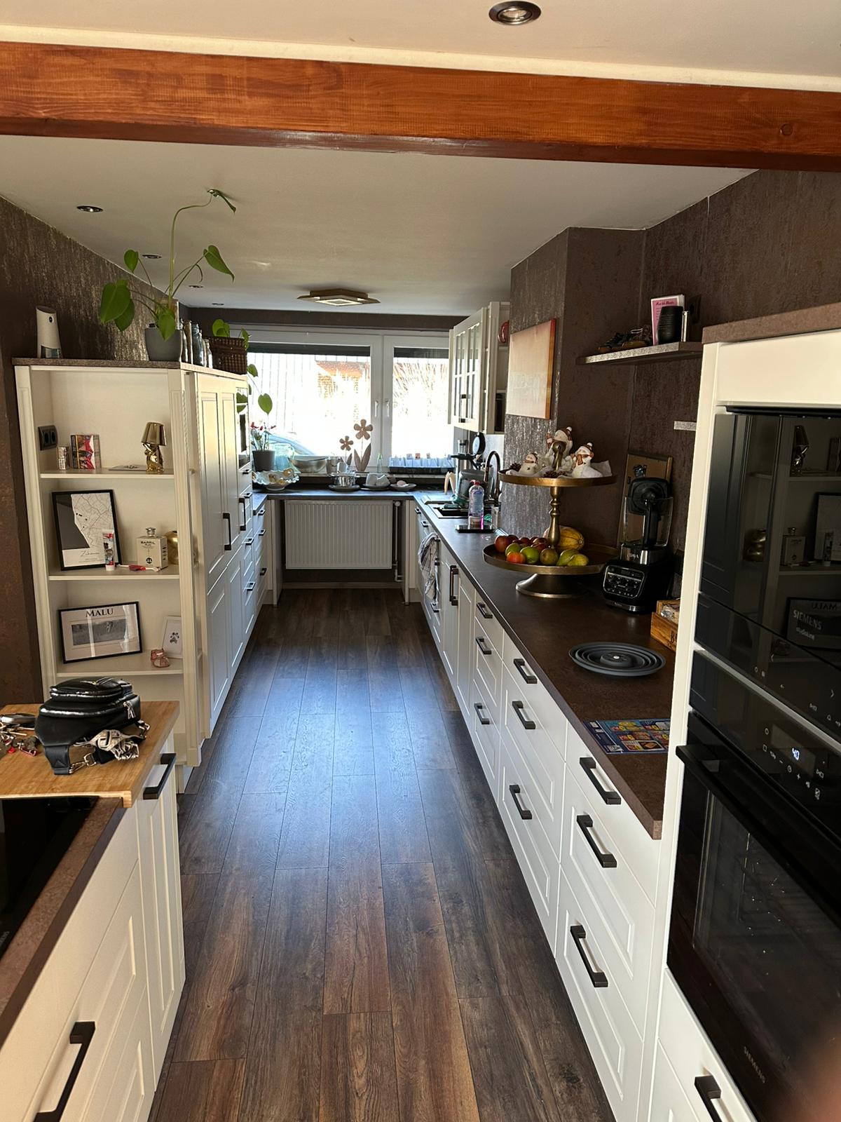 Neue Küche nach Einbau durch Casa Dienstleistungen.